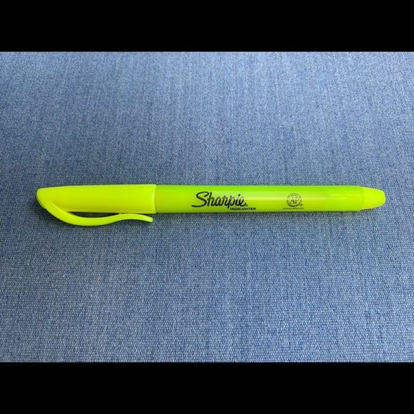 Sharpie Pocket Stick Highlighter, Chisel Tip, 4 Pk (Gift with Purchase) - Picture 3 of 5